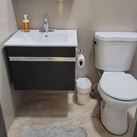 Miramar Unit 4 Near Beach, Restaurant And Bars, Sleeps Up To 8-3