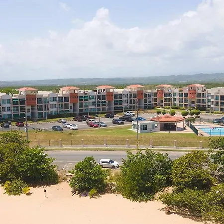 New Remodeled Ocean View, Beach Front Apartment-2