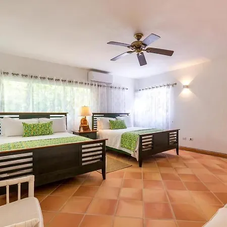 Four Bedrooms Pool Luxury Villa-2