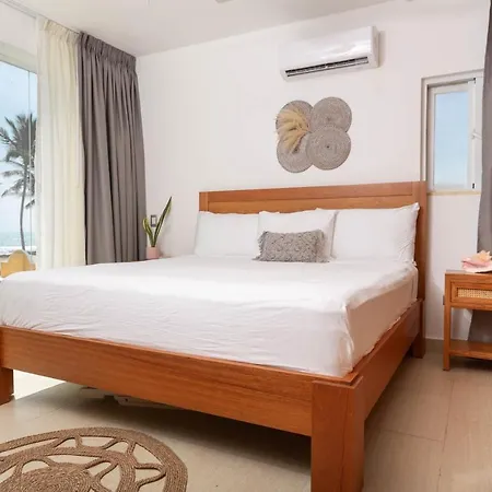 Amazing Ocean Front - 2 Bedroom Apartment-2