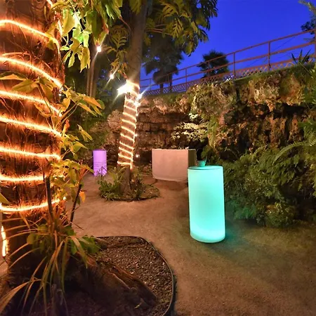 Isabela Villa Sleeps 40, Pool, Jacuzzi, Bbq, Power Plant, Volley, Pool Table-2