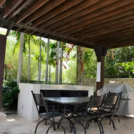 Room In Apartment - Couples - Families 2 Beds Casa De Campo Resort Pool Jacuzzi-3