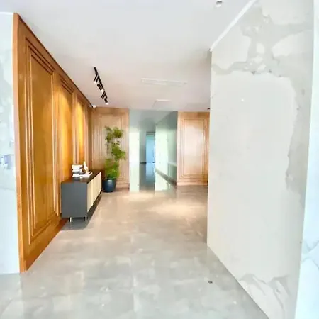 Trendy 1Br Apt Close * Pool & Gym-2
