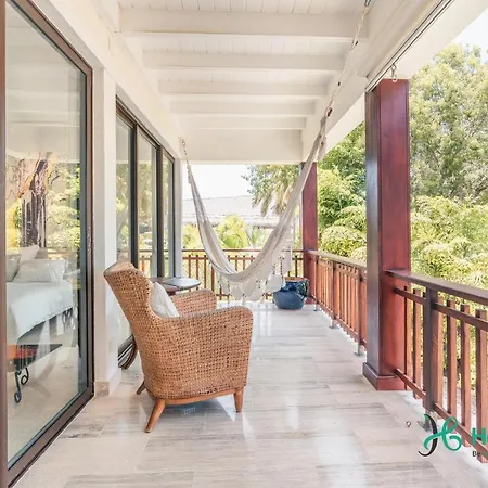 Have The Vacation Of Your Dreams In This Beachfront At El Portillo-2