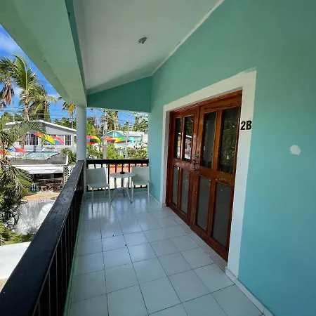 Boxy Villa Apartments-3