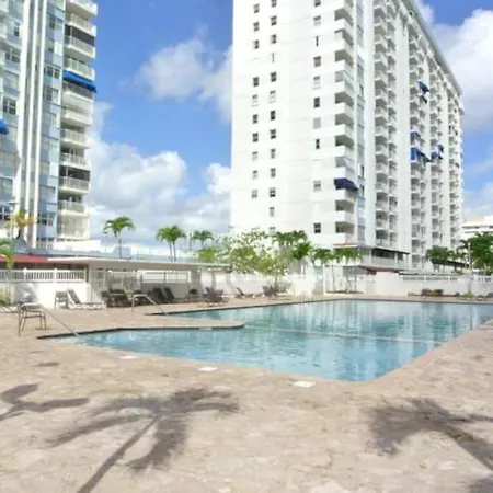 Beach Apt At Marbella Del Caribe 3-2
