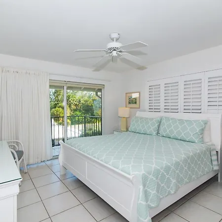 Beach Living At Discovery Point Club-3