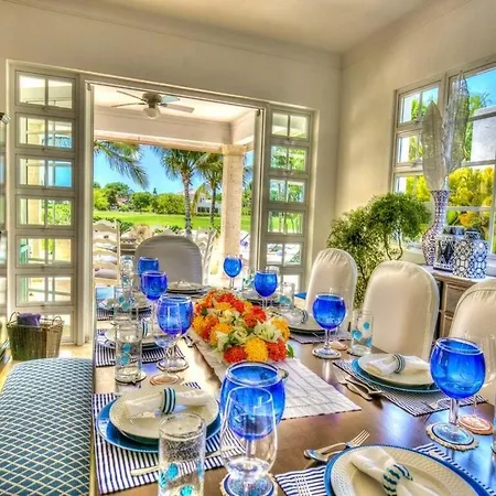 Villa Tortuga Bay B10-3
