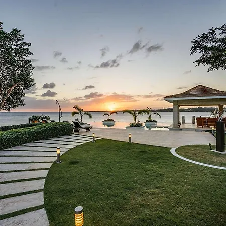 Villa Punta Aguila 10-3