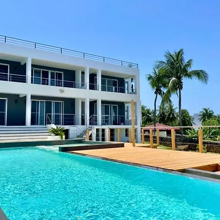 Viue Encuentro, Infinity Pool And A/C-3