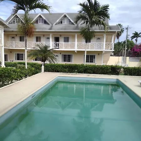 Club Caribbean Apartments-2