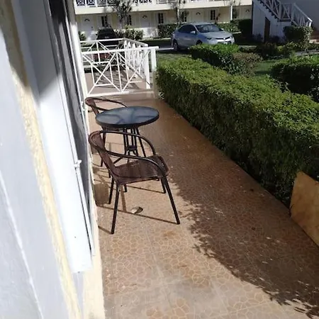 Club Caribbean Apartments-3