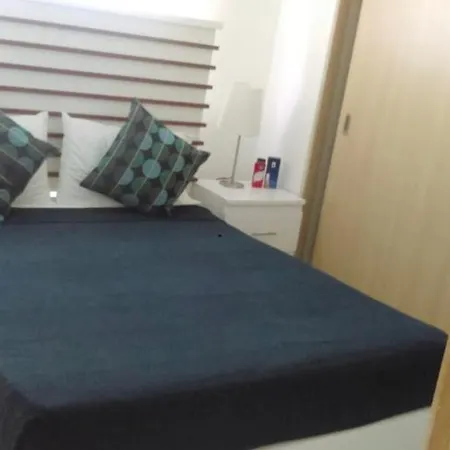 Boca Del Mar, Apartamento 611-2