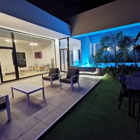 Hermoso Y Centrico Apartamento En Bella Vista-2