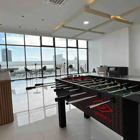 Departamento En Urb. Real-2