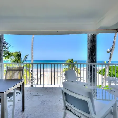 Exclusive Beachfront 2-Bedroom Apartment Turquesa H202 2Bdr-3