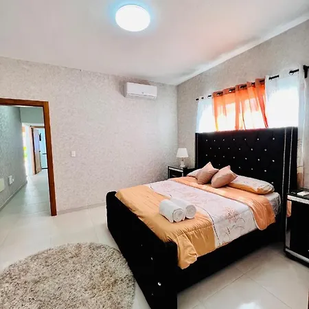 Villa Con Piscina Y Jacuzzi En Punta Cana-3