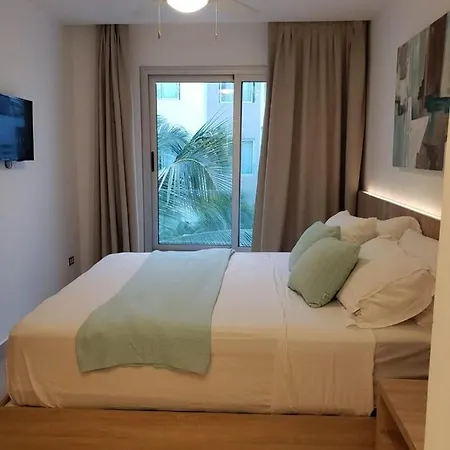 Beach Garden F2 Condo-2