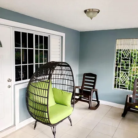 Beautiful 3 Bedroom House-3