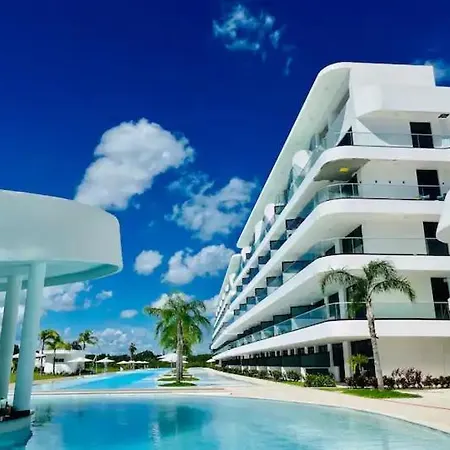 Lujoso Condominio Cana Rock Star-2