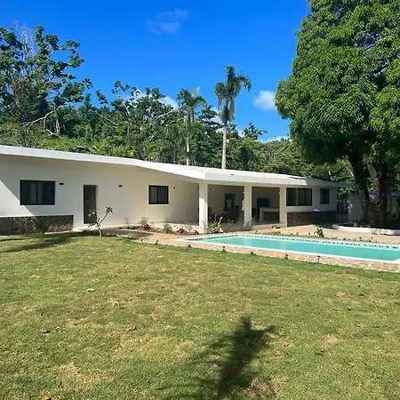 Villa Blue Garden Lt-2