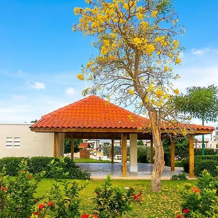 Contemporary 3Bdr Home 20 Min Away Pc Beach-2