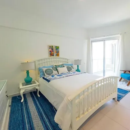 Beautiful Beachfront Apt Aquarella 9-101-3