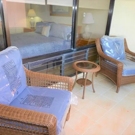 Beachfront Getaway For Two!-2