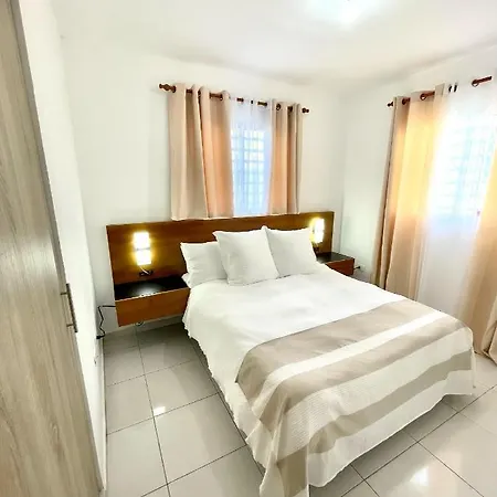 Beautiful Condo With Pool-3