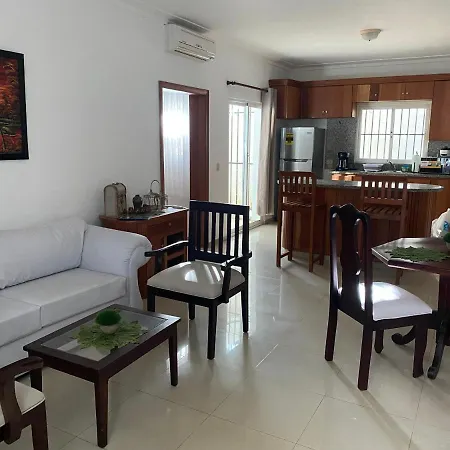 2 Minute Walk To White Sand Beach 1 Bedroom 1 Bath With Pool-3