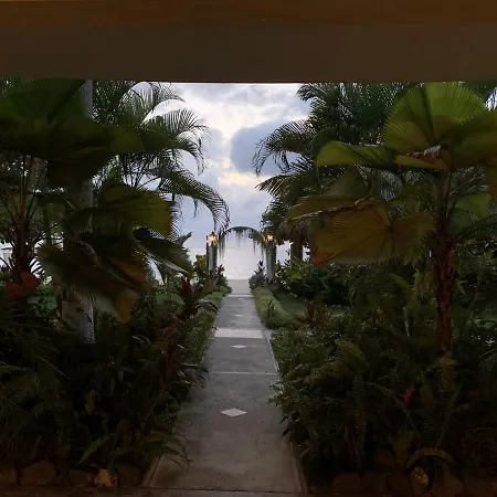 Comfy Stay In An Ocean Front Resort In Jamaica -Enjoy 7 Miles Of White Sand Beach!-2