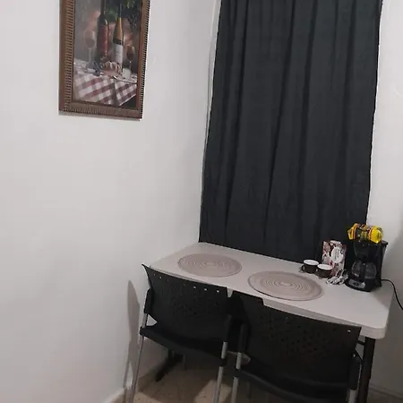 Hermoso Apartamento Frente Aeropuerto De Isla Verde-3