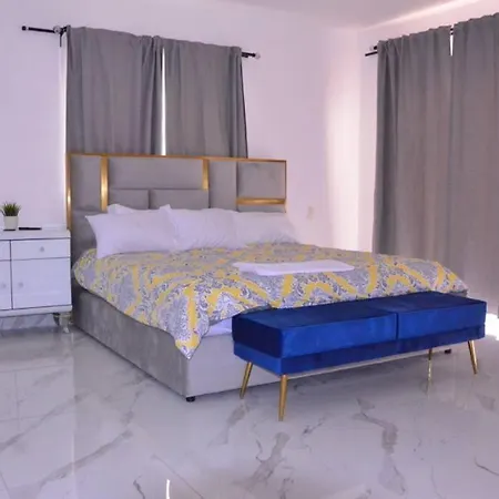 Villa Caleta Pool & Heated Jacuzzi-3