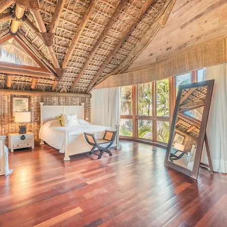 Tropical Wanderlust 5Br Villa At Caleton-3