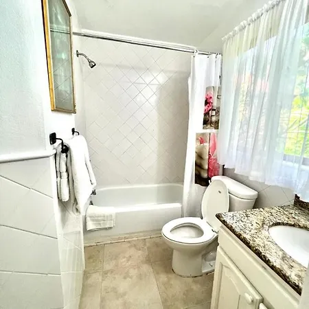 Double Suite - Jamaica Beach Resort-2