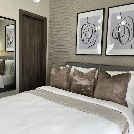 Luxury 2Bedr, 2 Balcony Pool, Gym, Downtown Santo Domingo-3