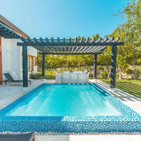 Beautiful Bungalow With Private Pool Ab23-3