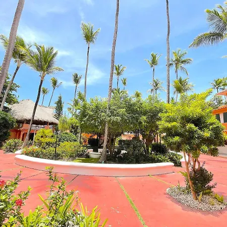 Beach Condo-Hotel With Villas & Private Apartments Wifi Bbq Beach Club & Spa-3