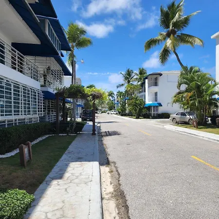 2 Bedrooms, 2 Bathrooms, Pool And Near From The Beach-2