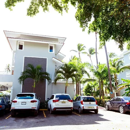 Tropicana Suites-3