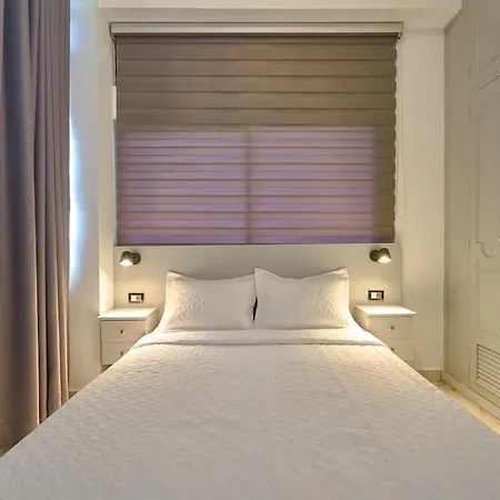 1 Bed Luxury Ocean View-3