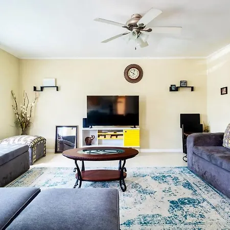 2 Bedroom W Ac Wi-Fi Short Walk To Hip Strip Beach-2