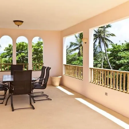 Private Oceanfront Villa For Epic Group Getaways-2