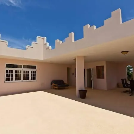 Private Oceanfront Villa For Epic Group Getaways-3