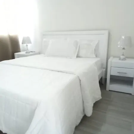 Cozy 3 Bdrm/2 Baths Apartment-2