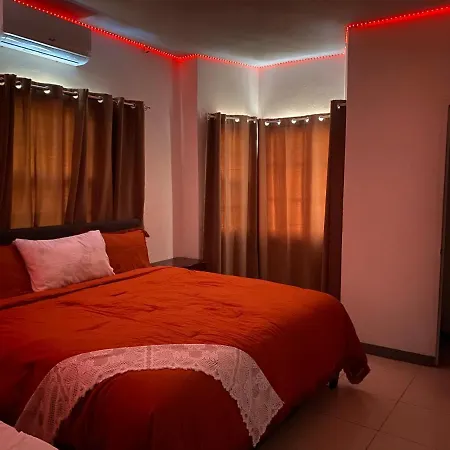Weekendz- Cozy 2Brd Suite-2