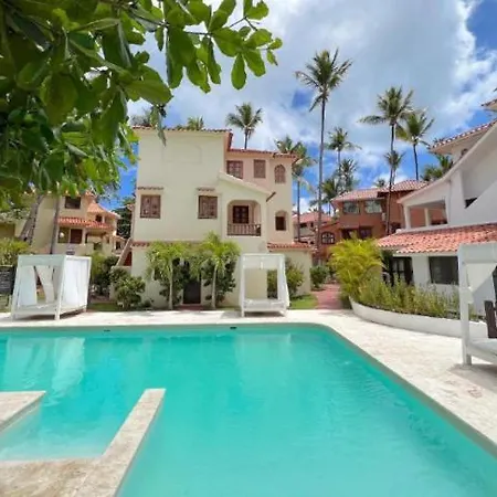 Los Corales Luxury Villas Beach Club And Spa-2