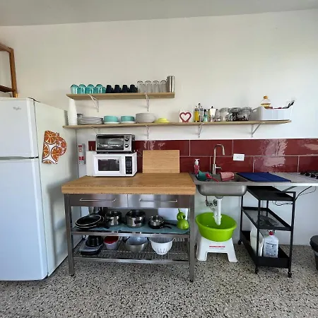 Jb23 Apts 4 Bedroom Apt Near Airport-3