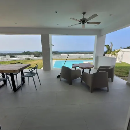 Seaview Room With Private Bathroom At Villa Ste With Infinity Pool-3