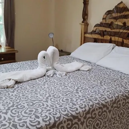 Chaudhry Holiday House Montego Bay-3